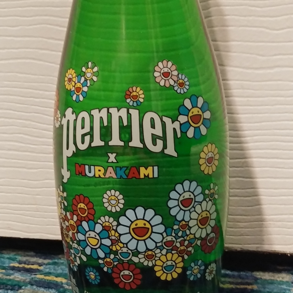 🌼 Takashi Murakami x Perrier Flower Design Collab - Picture 4 of 7